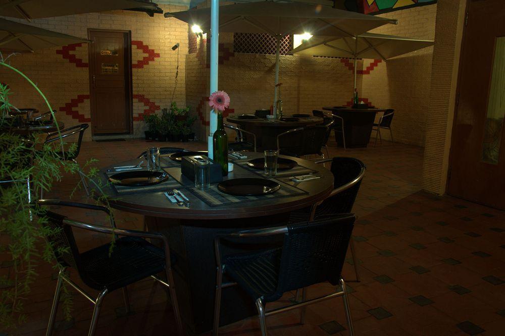 Hm Suites & Studios Bangalore Exterior photo