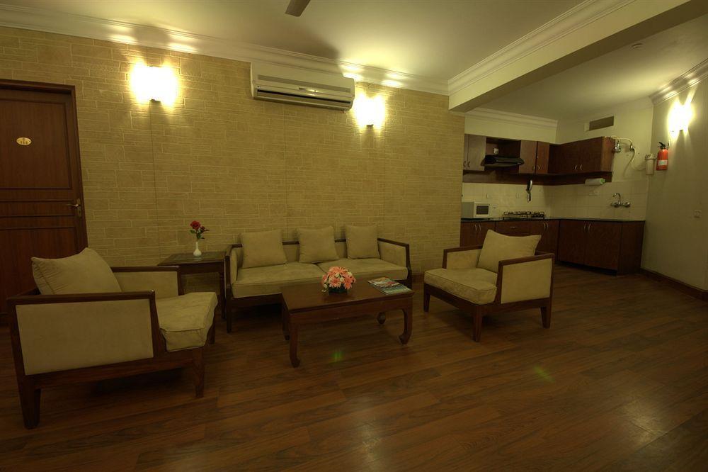 Hm Suites & Studios Bangalore Exterior photo